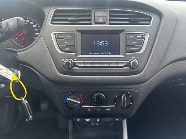 Fahrzeugabbildung Hyundai i20 Trend 1.2 +RADIO+KLIMA+TEMPOMAT+SHZ+PDC+LICH