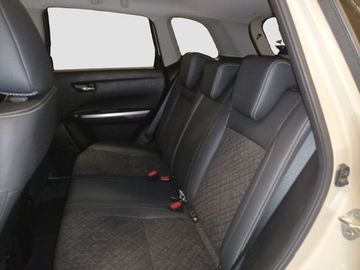 Fotografie 13 des Suzuki Vitara 1.5 Hybrid Comfort+ Navi SHZ PDC