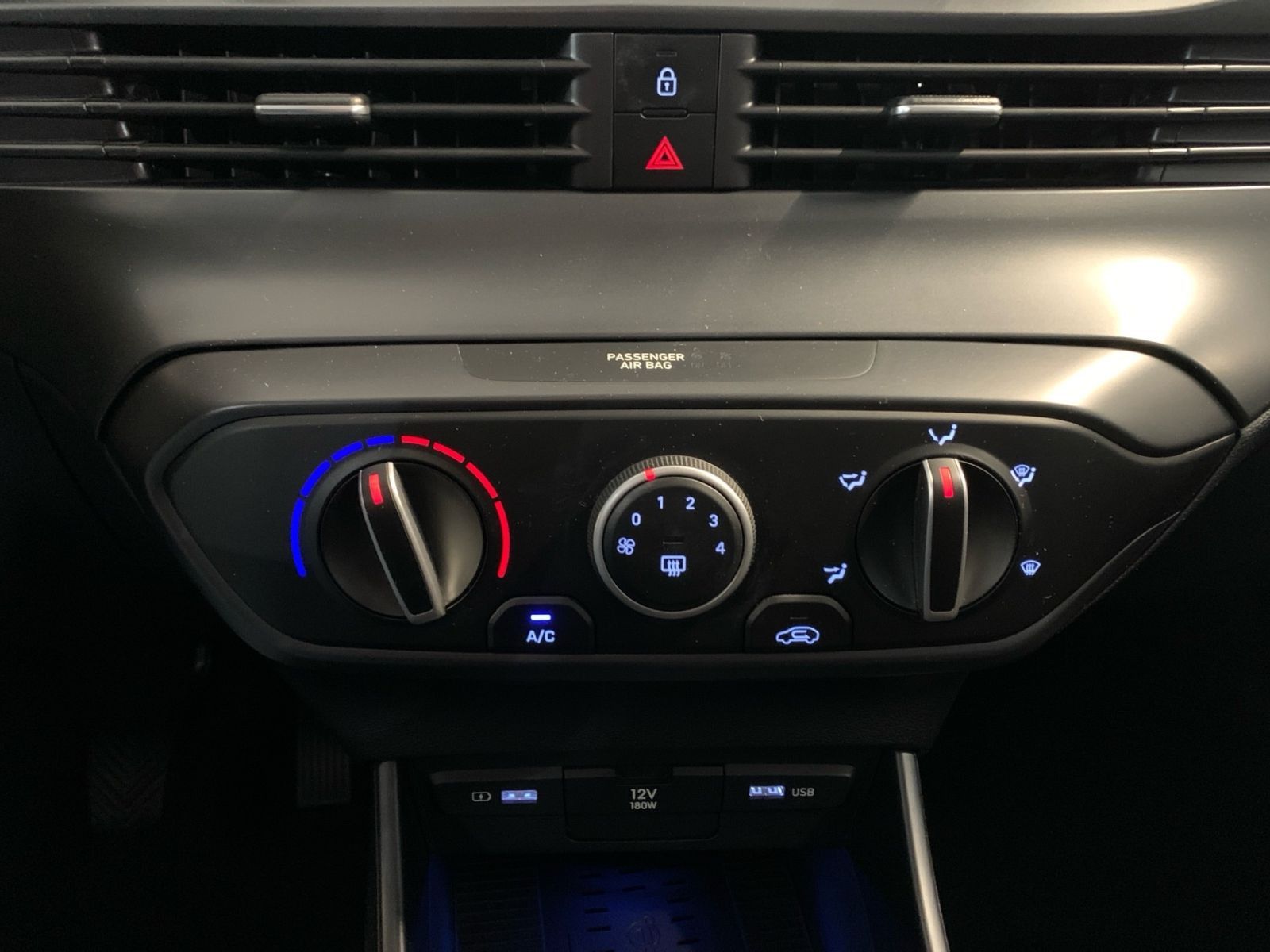 Fahrzeugabbildung Hyundai i20 1.0 T-GDI Trend Mild-Hybrid Kamera 1Hd