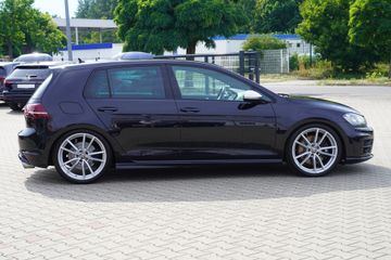 Volkswagen Golf - 7