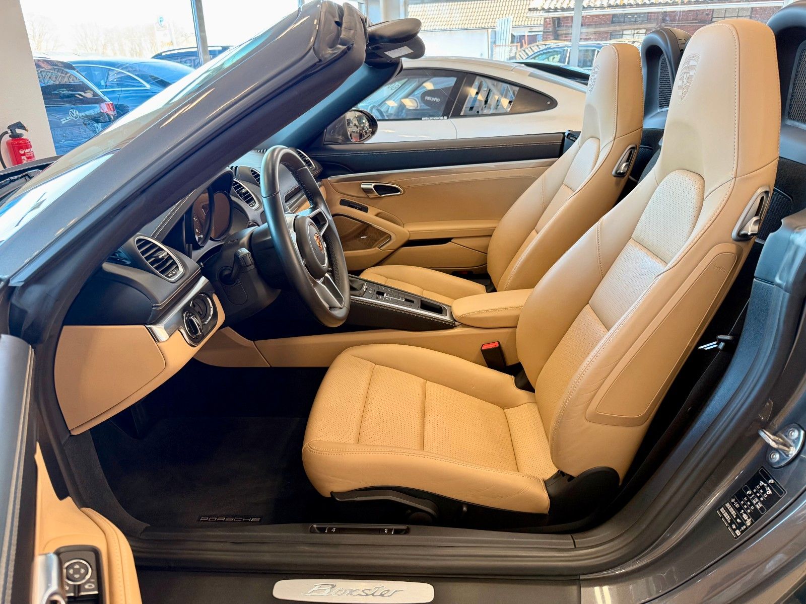 Fahrzeugabbildung Porsche 718 Boxster 20"Zoll / BOSE / Bi-Color / PCM-Navi