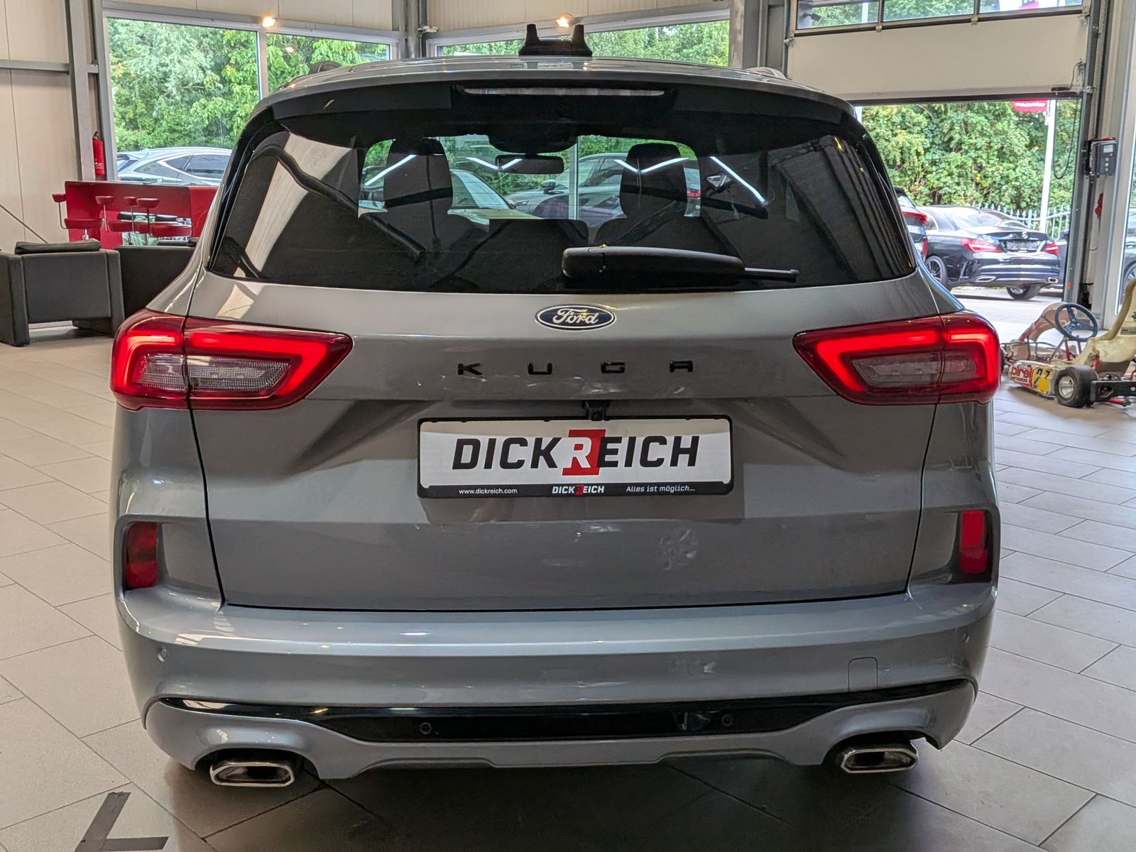 Fahrzeugabbildung Ford Kuga ST-Line X 1.5 EB Matrix HUD B&O ACC 360°