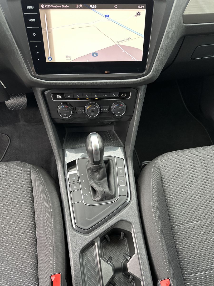 Fahrzeugabbildung Volkswagen Tiguan Allspace 2.0 TDI DSG CL NAV+LED+VC+ACC+PP