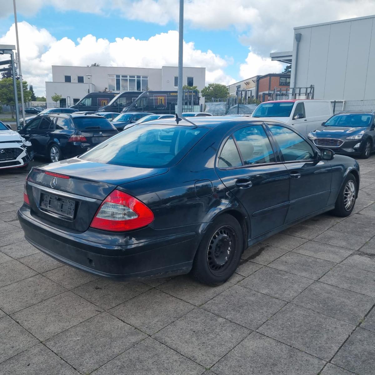 Mercedes-Benz E 200 CDI / Festpreis