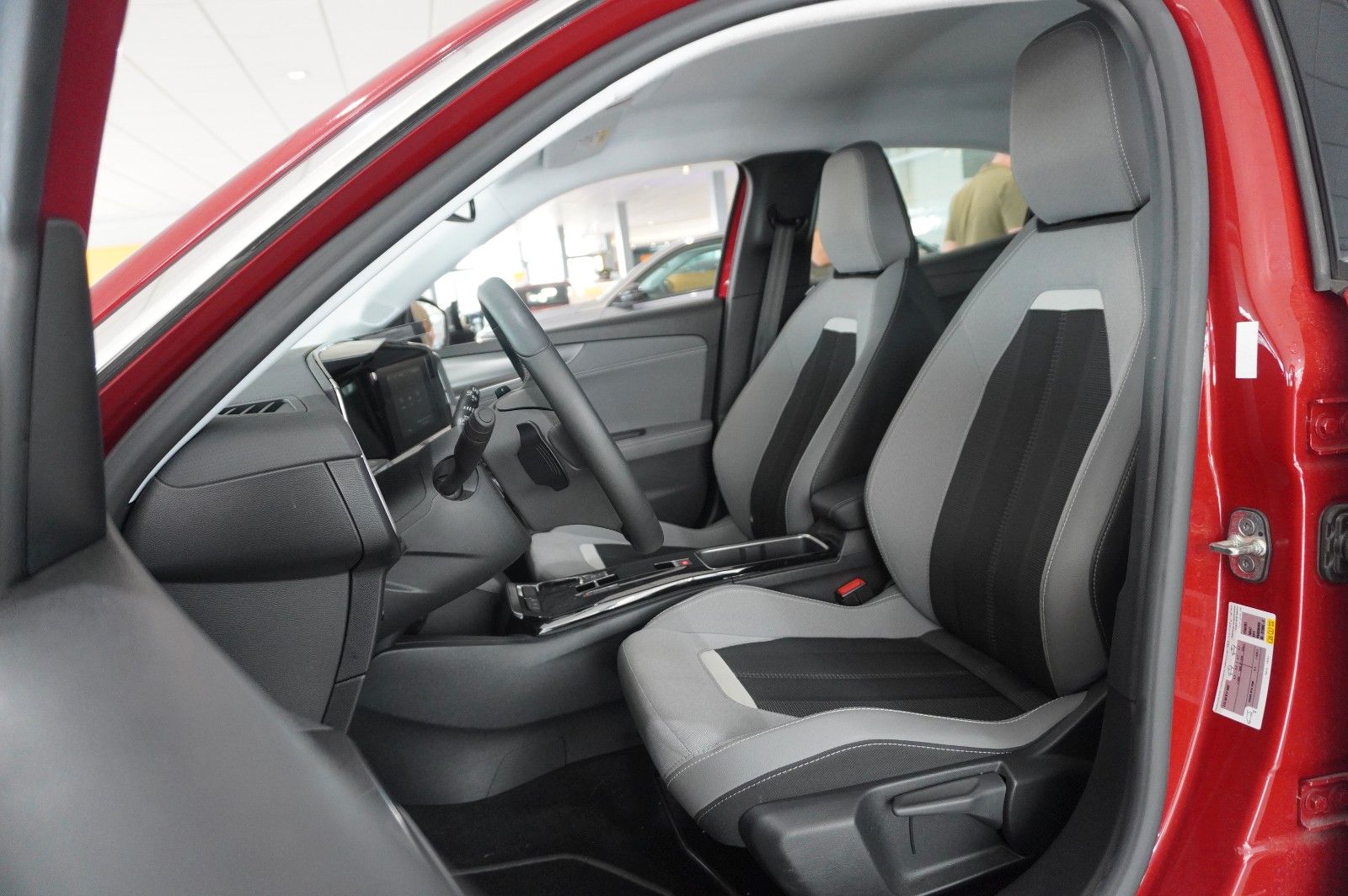 Fahrzeugabbildung Opel Mokka 1.2T ELEGANCE NAVI/LED/KAMERA/SH/SPORT/DAB