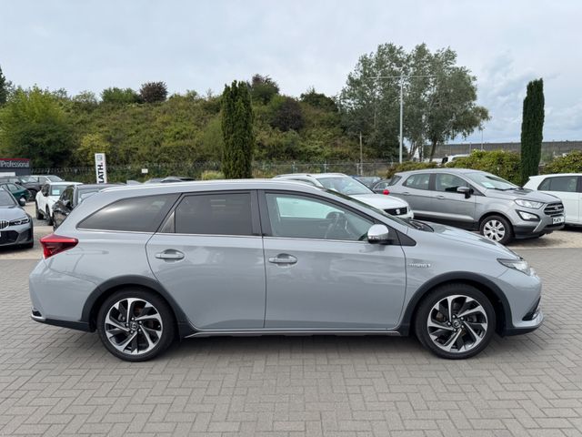 Toyota Auris  Touring Sports Hybrid Free Style