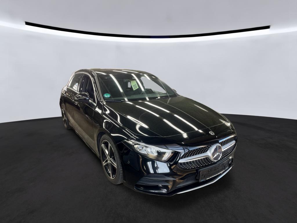 Mercedes-Benz A 200 AMG-LINE LED AHK WIDESCREEN RÜCKFAHRKAMERA