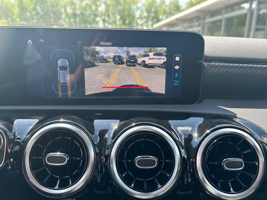 Fahrzeugabbildung Mercedes-Benz A 180 Progressive Totwi. Navi SHZ LED KAM SpurH