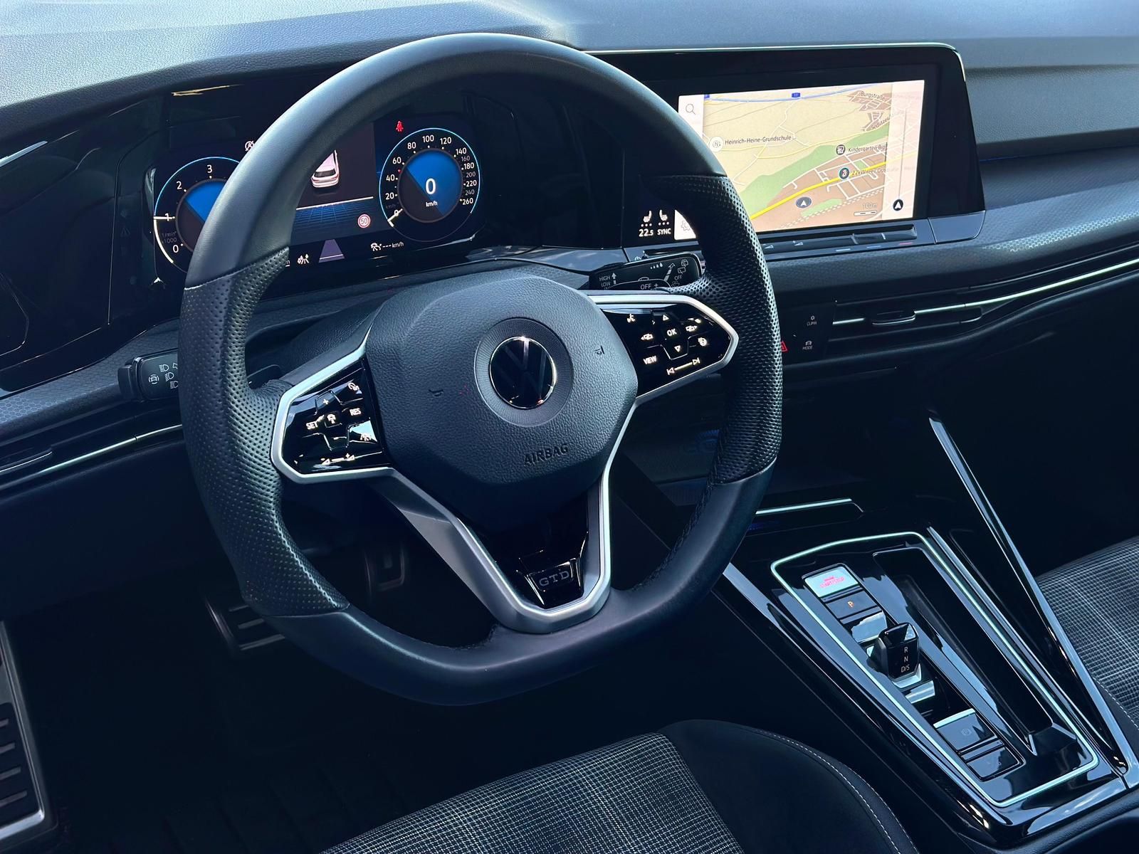 VW Golf 2.0TDI GTD* MATRIX#SHZ#LH#ACC#SPUR#TOT#NAVI - Image 25