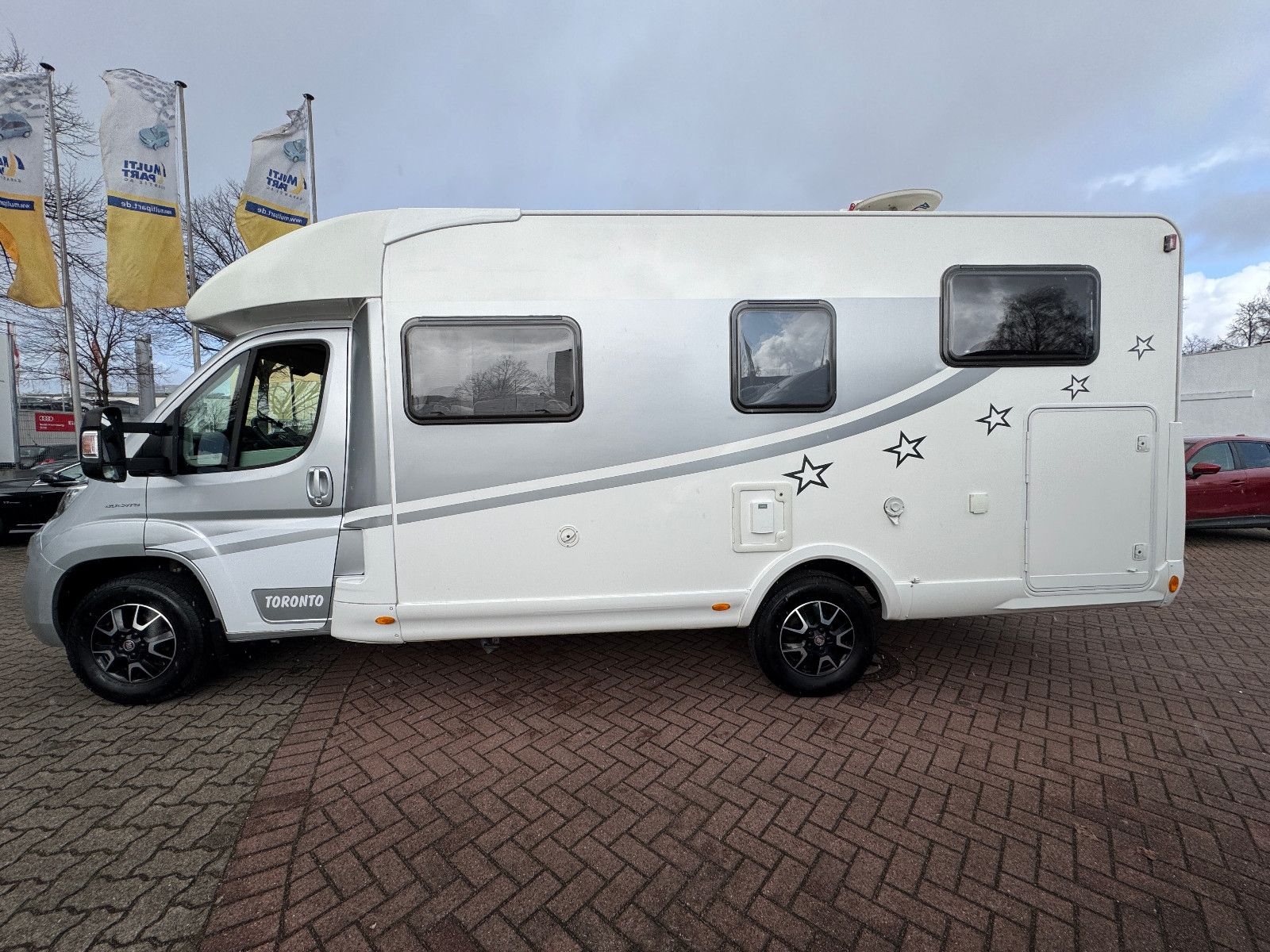 Vehicle image Miller TORONTO FIAT DUCATO SOLAR 2X TV SAT LUFTFEDER