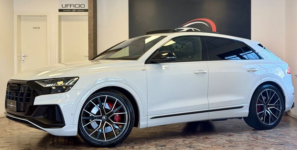 Image of Audi Q8