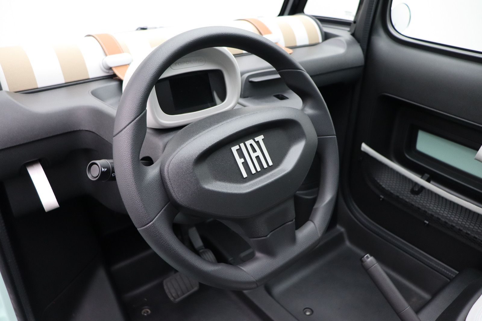 Fahrzeugabbildung Fiat Topolino *FAHREN AB 15* 7 kWh