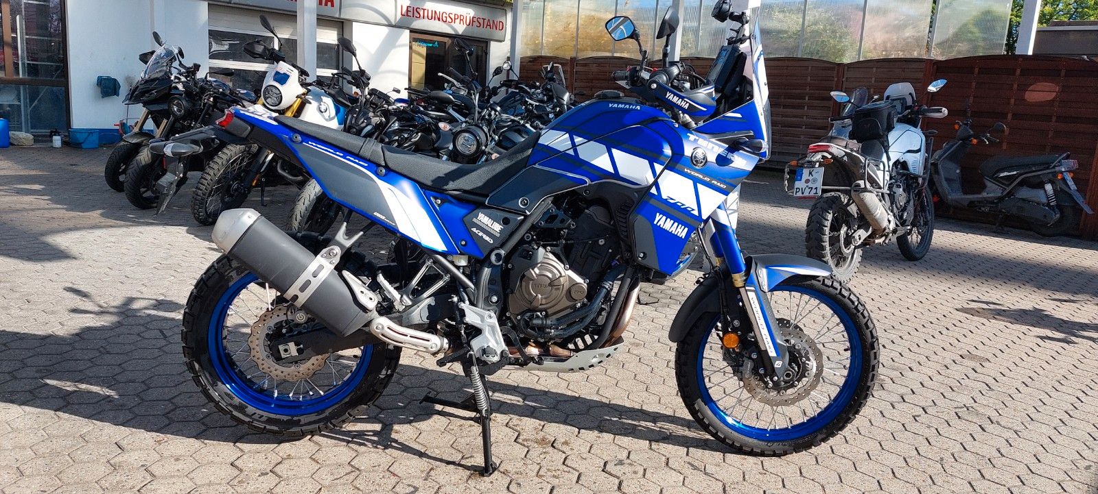 Fahrzeugabbildung Yamaha XTZ 700  nur 1750 KM  Foliert + Hauptständer