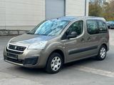 Peugeot Partner Tepee Active 1.2 PureTech Allure *1.Hand - Peugeot Gebrauchtwagen in Hannover