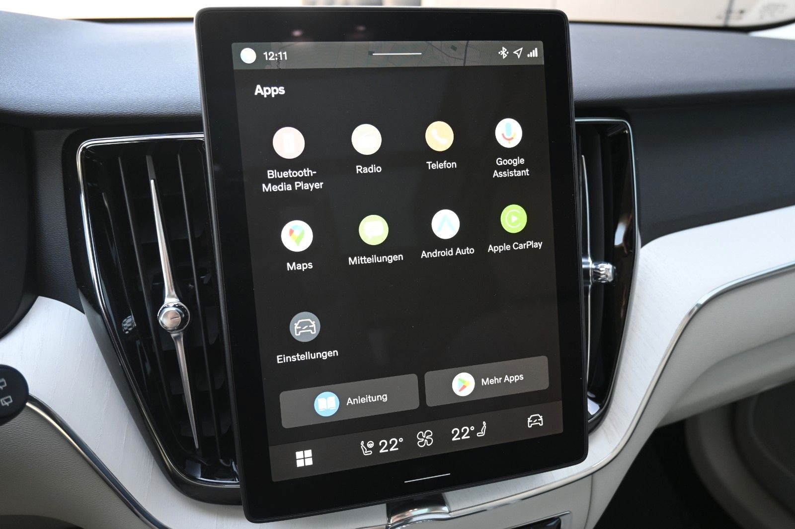 Fahrzeugabbildung Volvo XC60 B5 B AWD Plus Dark*FSHZG*PANO*360°*ACC