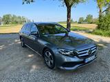 Mercedes-Benz E 220d T AVANTGARDE Garantie Multibeam Widescree - Mercedes-Benz mit Diesel-Antrieb: Kombi, W T