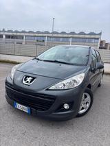 Peugeot 207 1.4 HDi 70CV 5p. Allure - Peugeot 207 Allure mit Diesel-Antrieb
