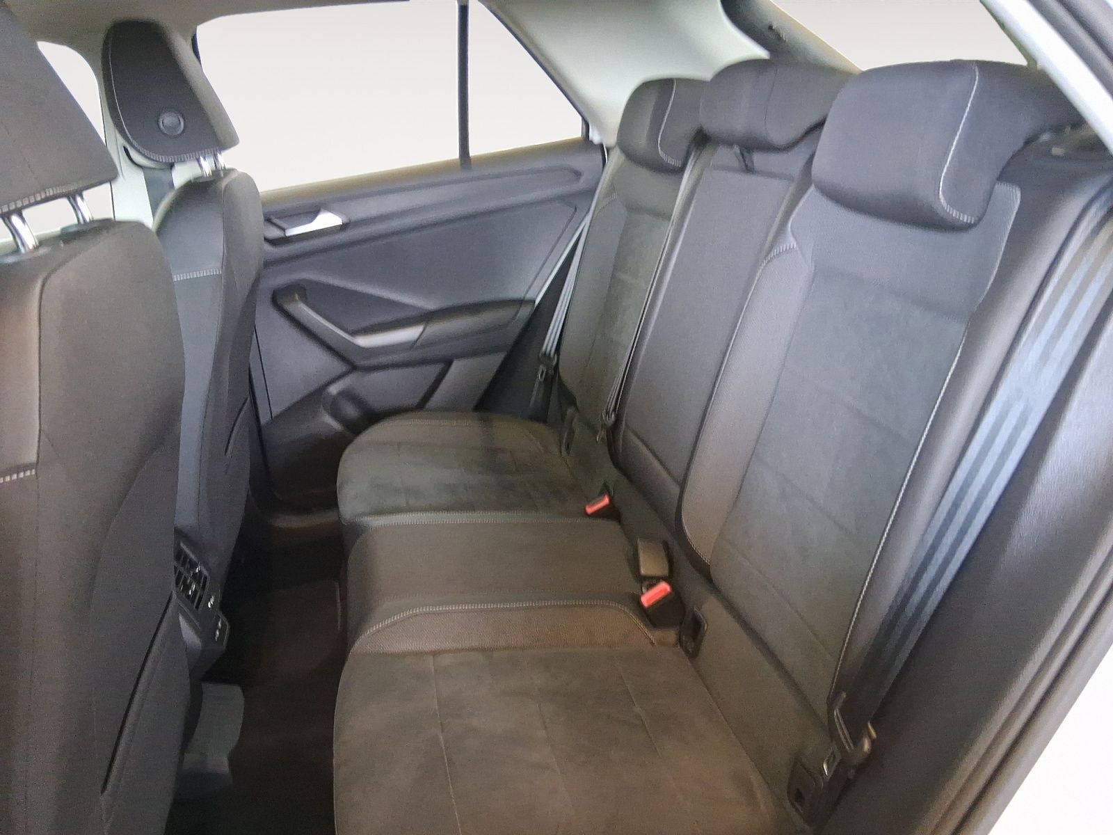 Volkswagen T-Roc - Bild 14