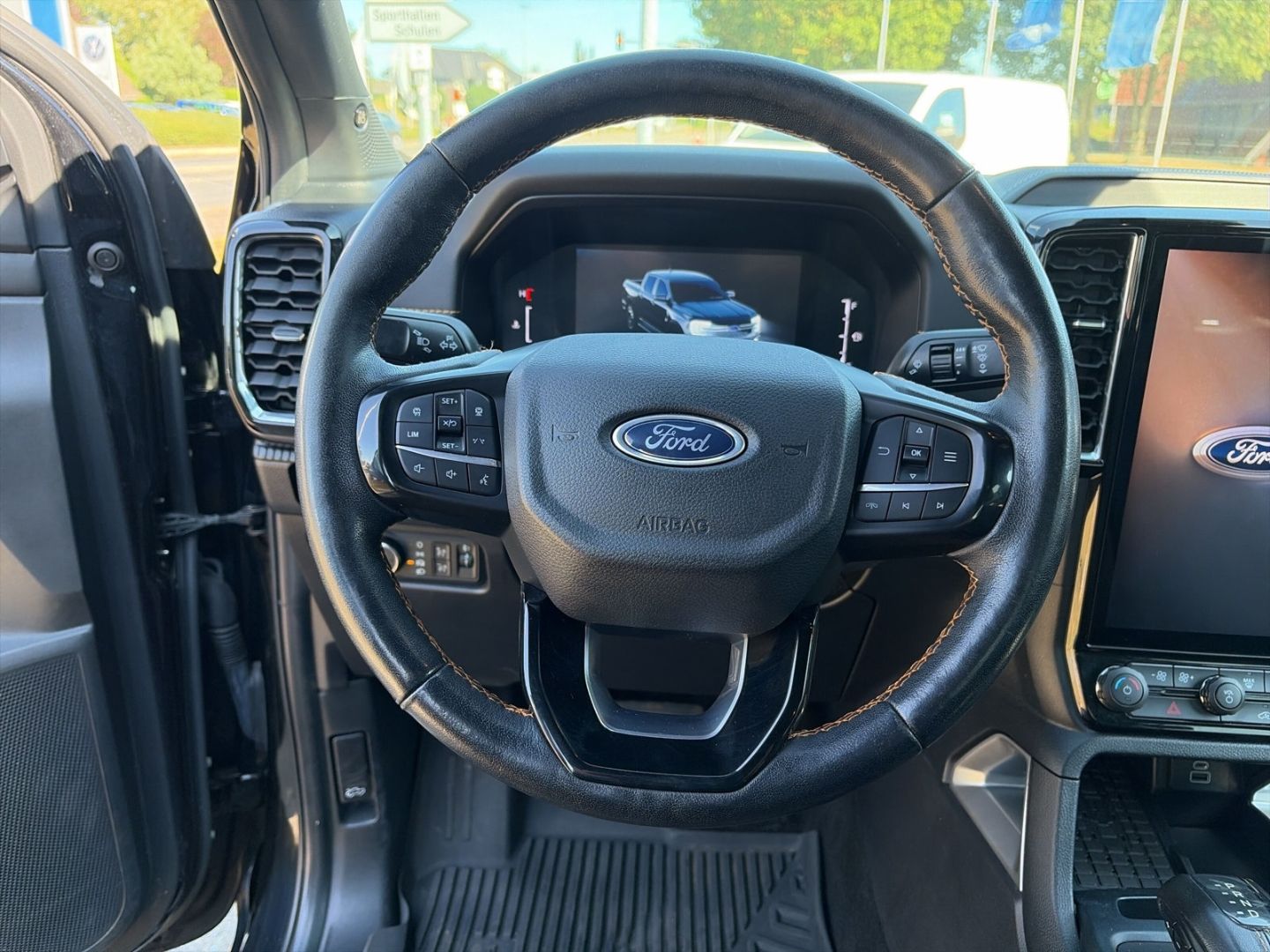 Fahrzeugabbildung Ford Ranger Wildtrak e-4WD Doppelkabine 3.0 Ecoblue E