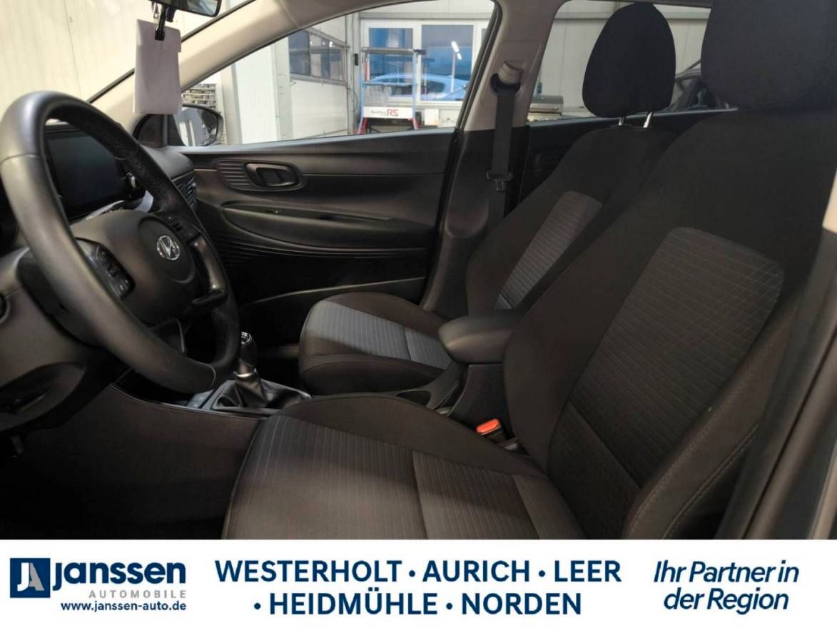 Fahrzeugabbildung Hyundai i20 Edition 30, Carplay, Klima, DAB+