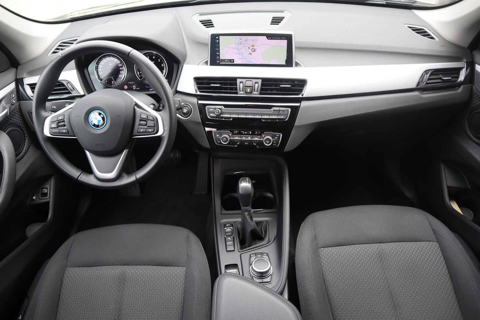 BMW X1 xDrive25e Advantage AHK/RFK/Navi/Tempomat foto 7