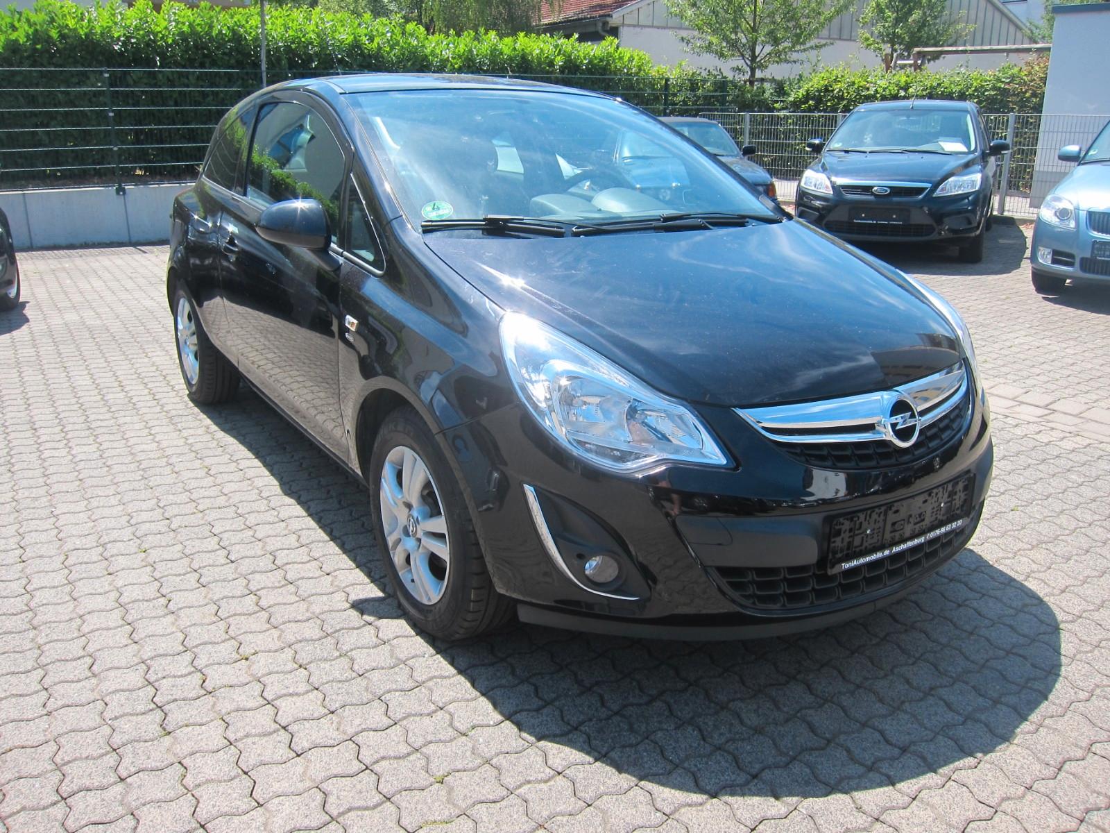 Opel Corsa D Satellite