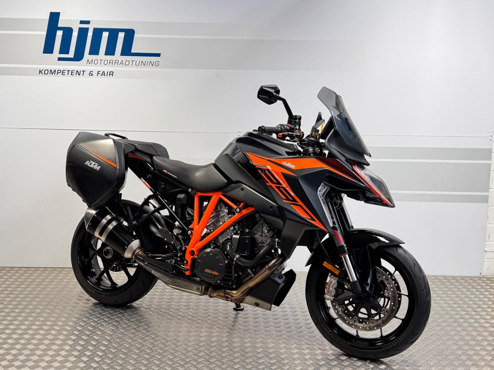 KTM 1290 Super Duke GT