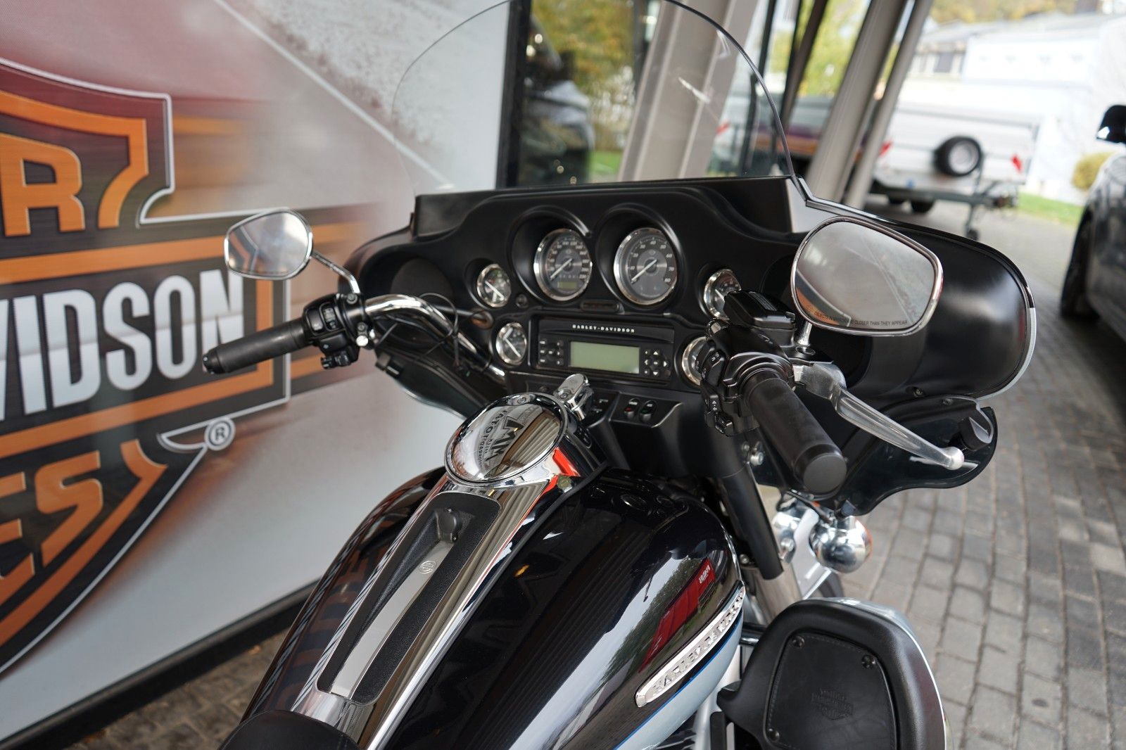 Fahrzeugabbildung Harley-Davidson Ultra Limited FLHTK mit Jekill & Hyde