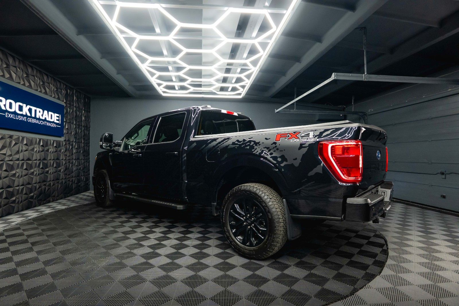 Fahrzeugabbildung Ford F150 5.0L V8 4x4 SuperCrew Longbed RAPTOR 19%