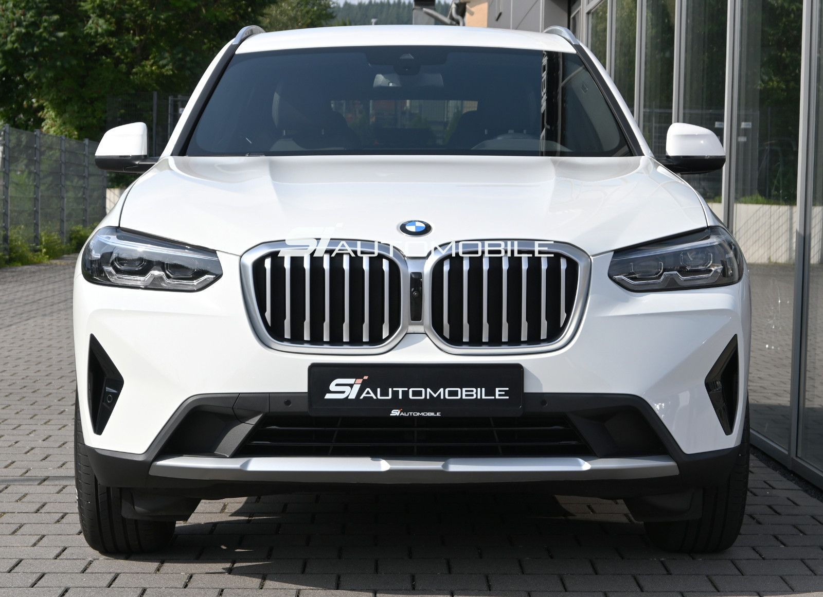 Fahrzeugabbildung BMW X3 xDr20d °AHK°M SPORT LENKRAD°STANDHEIZUNG°360°
