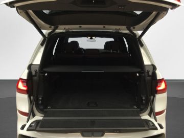 BMW X7 - 10