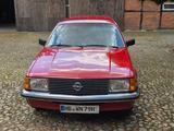 Opel Rekord E 2,0 S Caravan - Opel Rekord mit Benzin-Antrieb