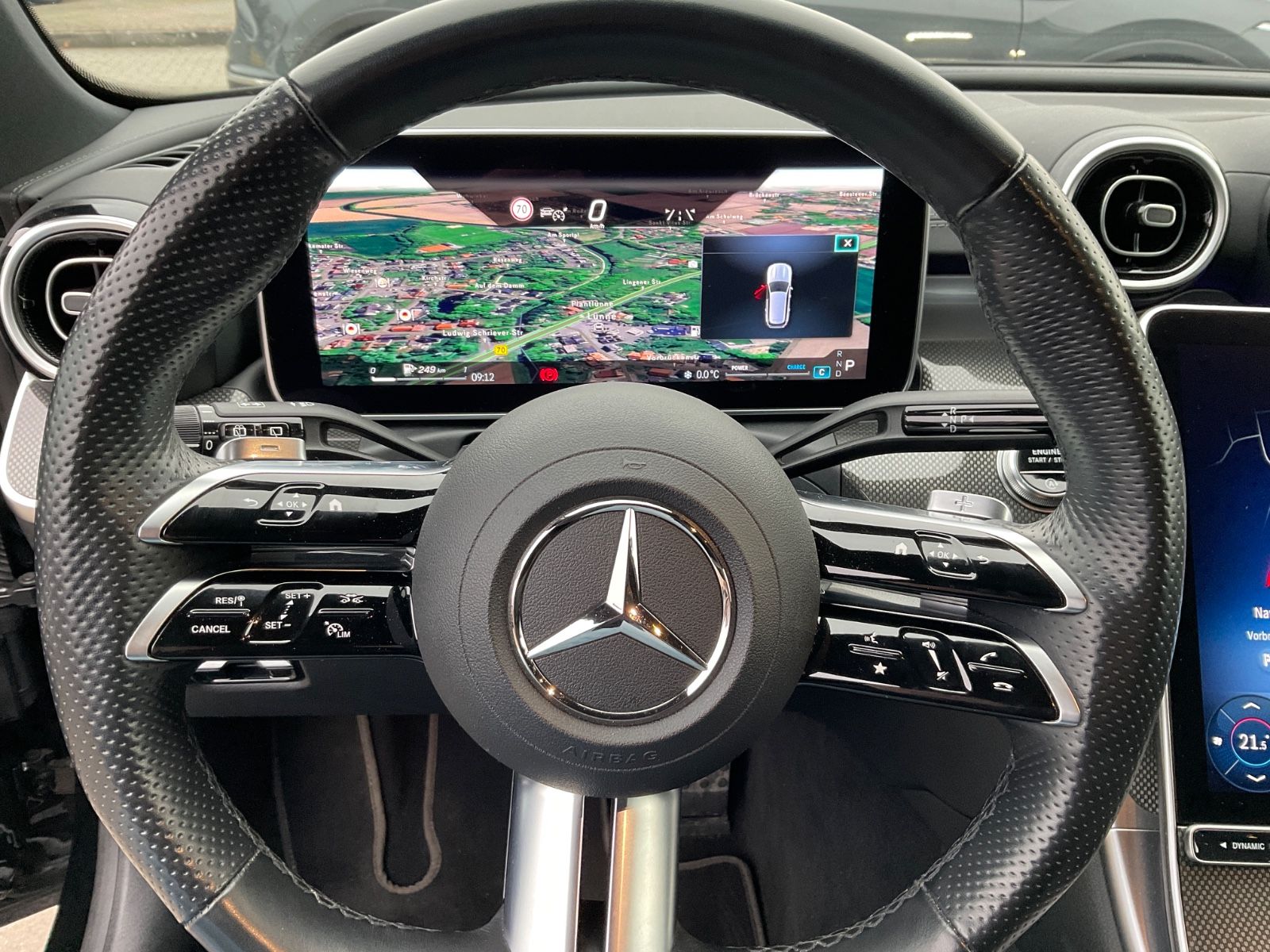 Fahrzeugabbildung Mercedes-Benz C 220 d T Autom,AMG,AHK,Kamera,Distronic