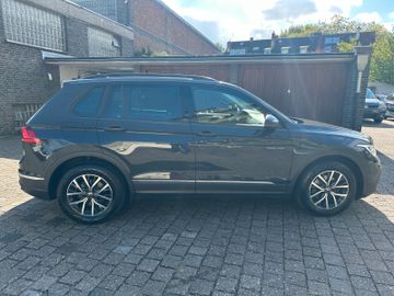 Volkswagen Tiguan - 4