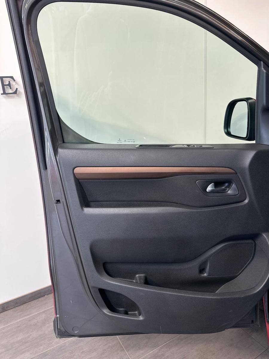 Toyota Proace Verso 2.0 D L2H1 8-Sitzer NAV+360°+ACC