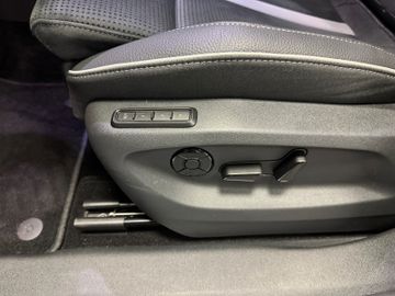 Skoda Kodiaq 2.0 TDI 142 kW 4x4 Sportline*Matrix* AHK