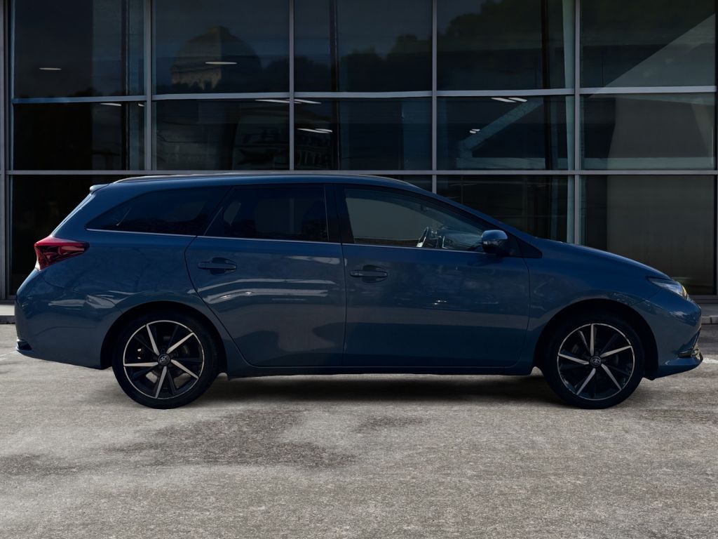 Fahrzeugabbildung Toyota Auris 1.2 Turbo Touring Sports Comfort