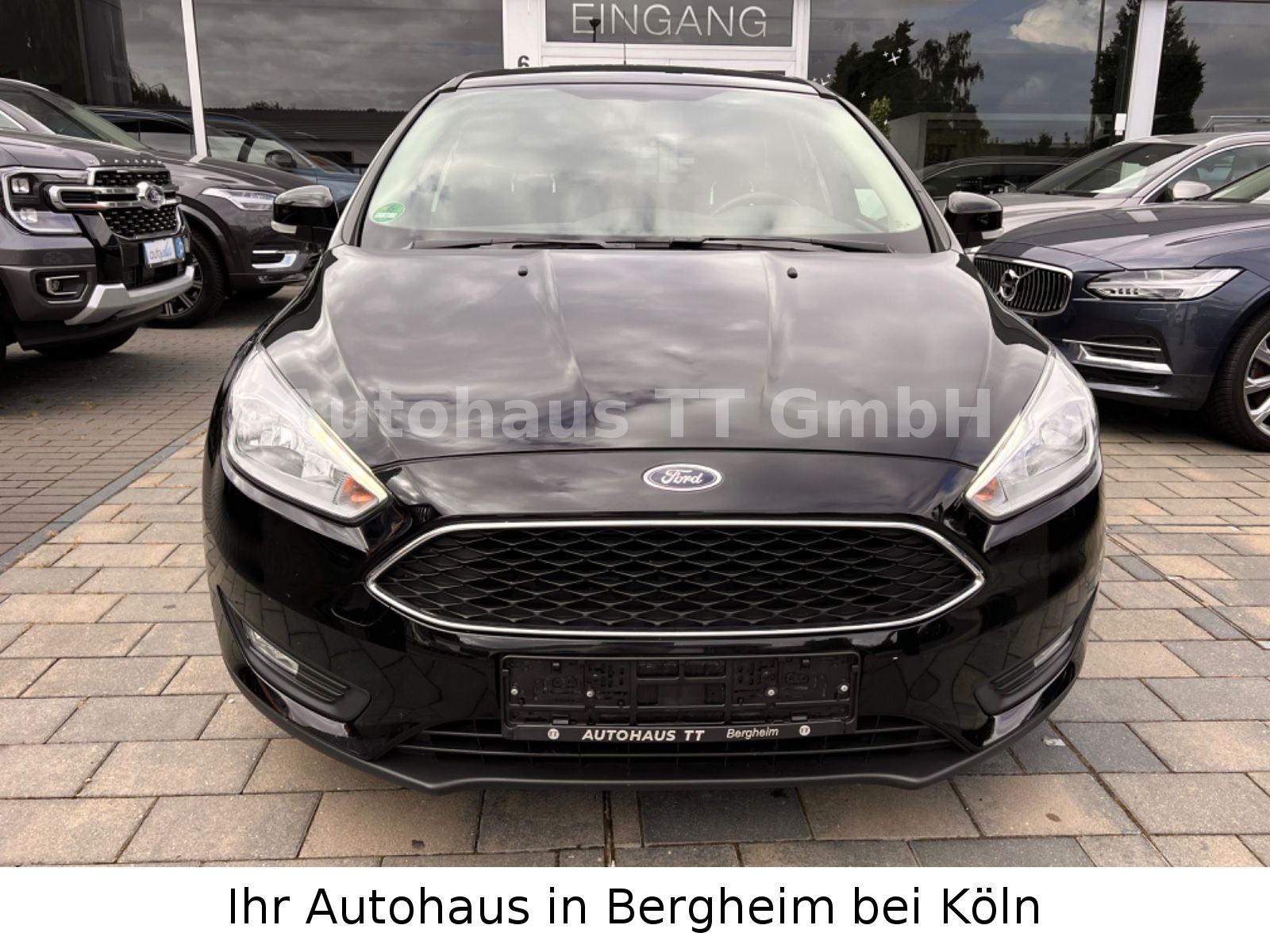 Ford Focus 2015 — photo 10
