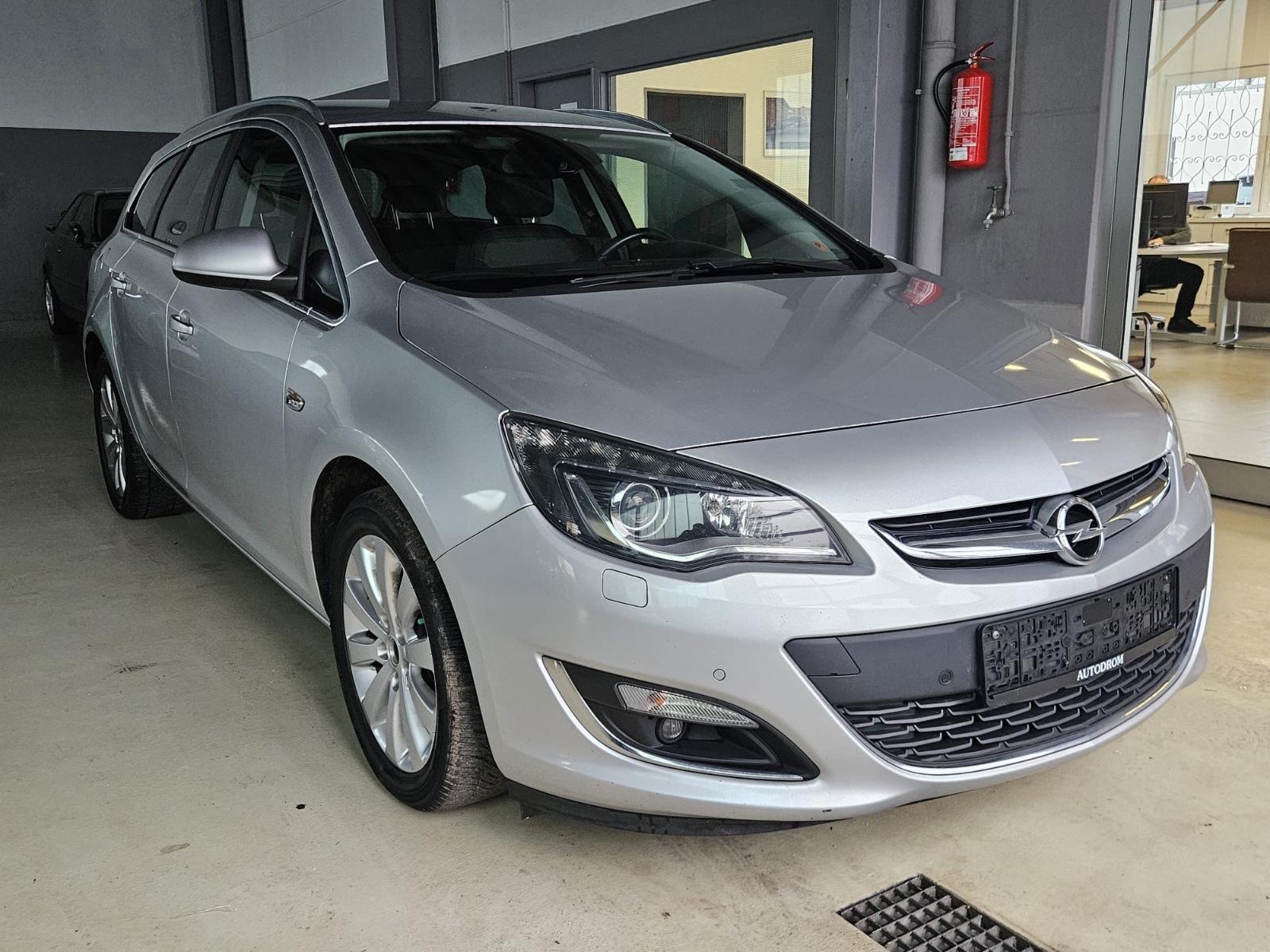 Opel Astra J Sports Tourer Exklusiv/Standhzng/Kamera