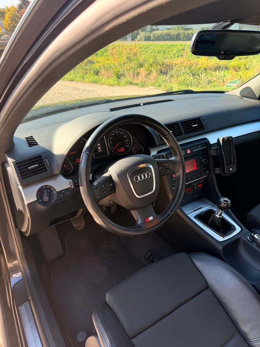 Audi A4 2007 — photo 11