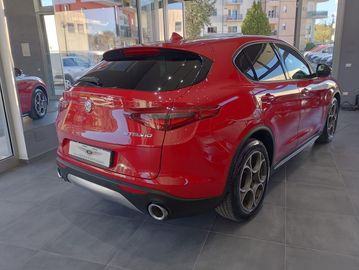 Alfa-Romeo Stelvio - 5