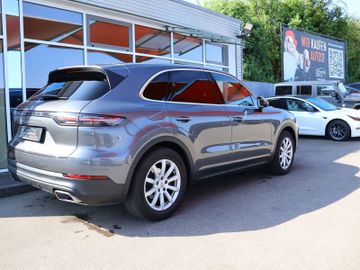 Porsche Cayenne - 8