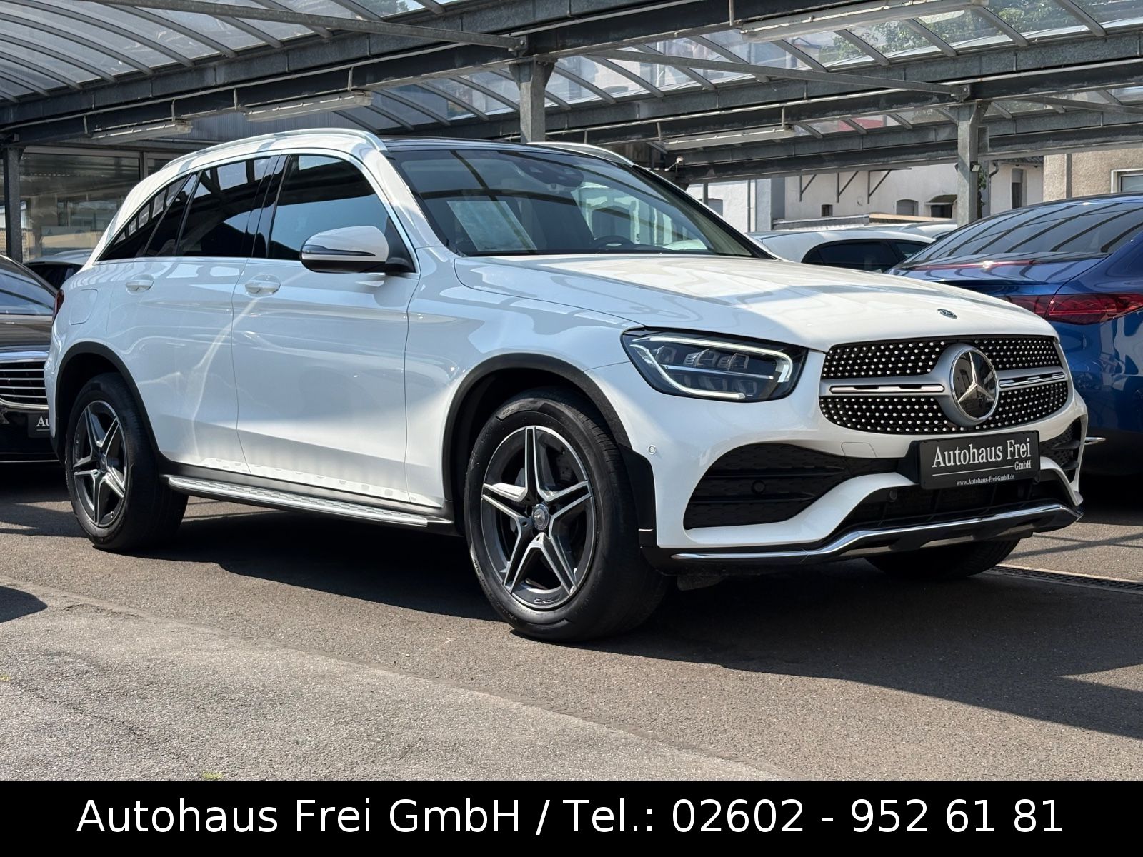 MERCEDES-BENZ GLC 220 d 4Matic AMG*2JA GARANTIE!*LED*AHK*PANO