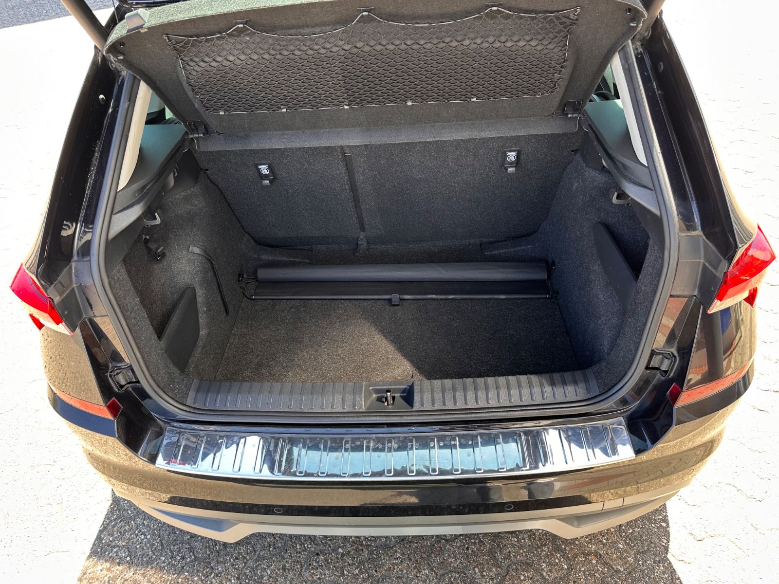 Fahrzeugabbildung SKODA Kamiq 1.5 TSI DSG Style AHK/ACC/LED/Navi/Kessy