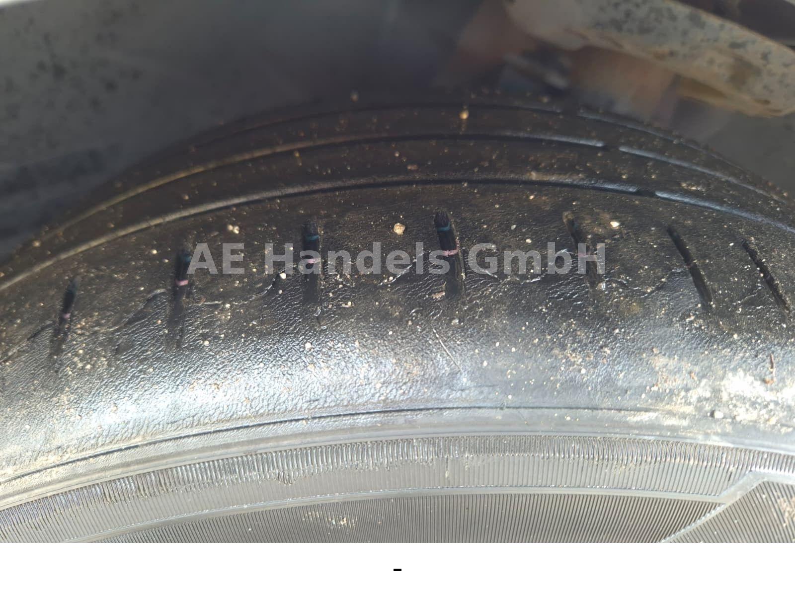 Mercedes-Benz E250 2014 — photo 16