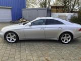 Mercedes-Benz CLS 350 - - Mercedes-Benz CLS 350 mit Benzin-Antrieb: Coupe, Automatik