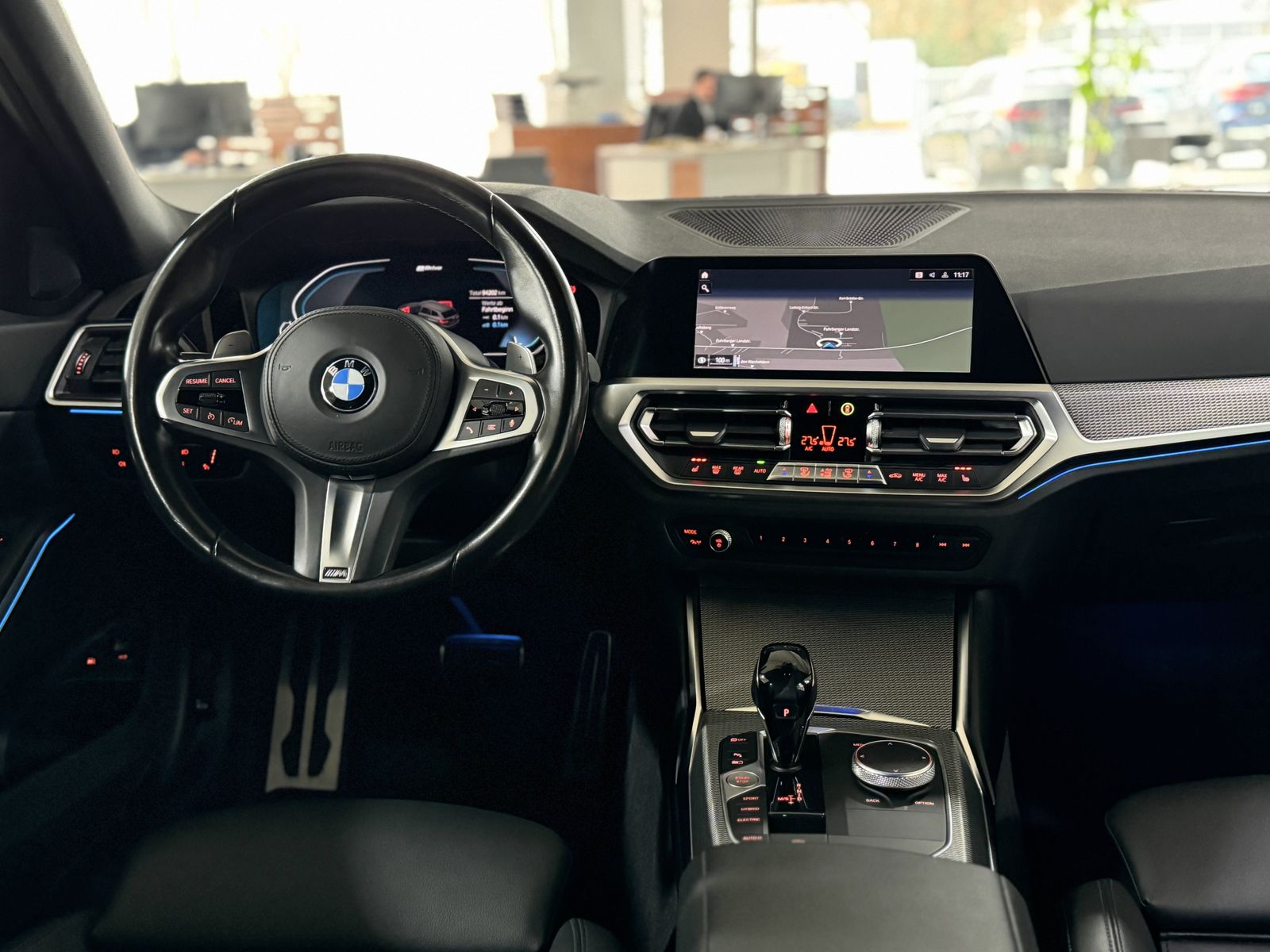 Fahrzeugabbildung BMW 320e M Sport Kamera Laser HUD DAB HiFi Komfort