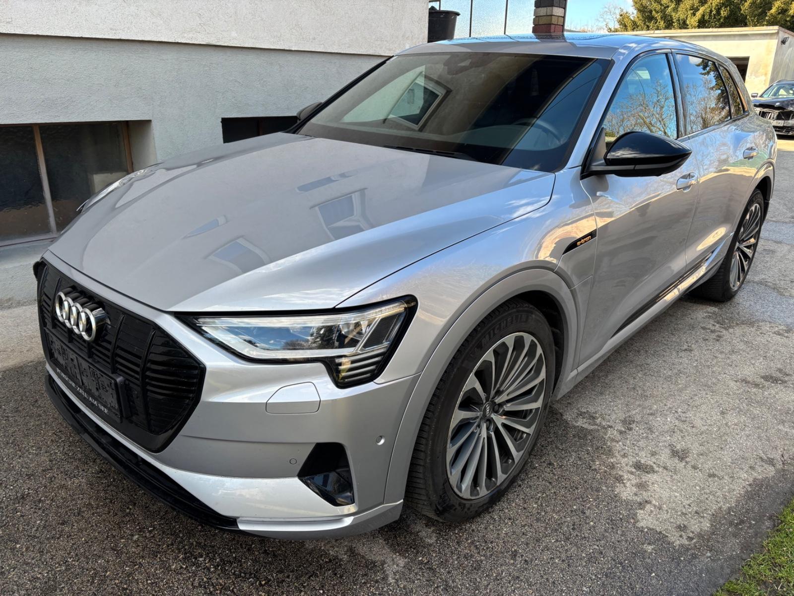Audi e-tron 55 quattro advanced