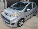 Peugeot 107 1.0 68CV 5p. Active - gebrauchte Peugeot 107 aus dem Jahr 2011