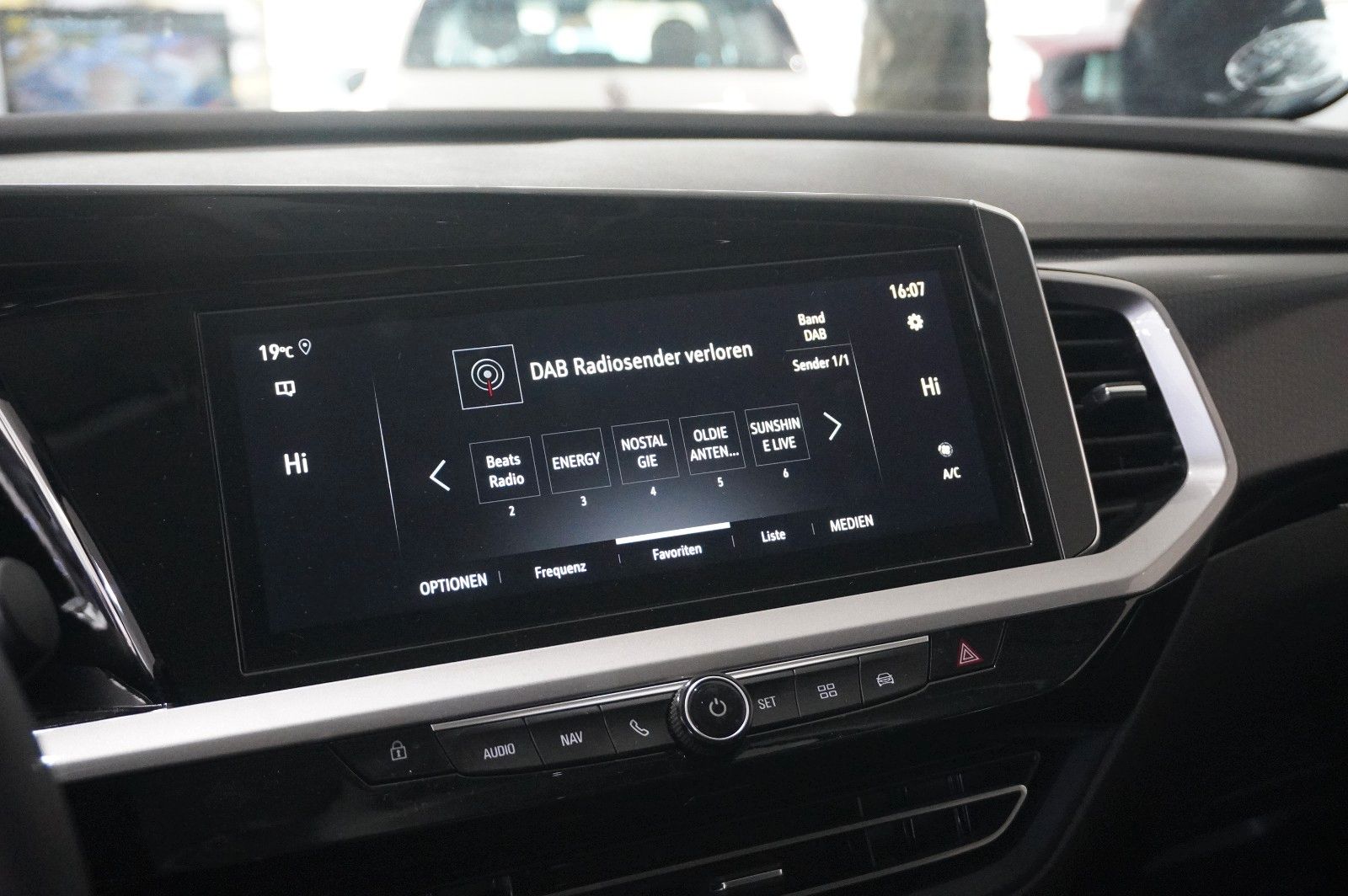 Fahrzeugabbildung Opel Grandland (X) 1.2T GS LINE NAVI/LED/KAMERA/SPORT